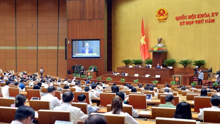 Vietnam should consider announcing the end of COVID-19: NA deputy